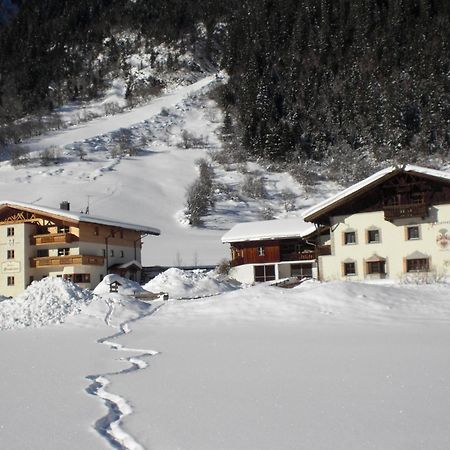 Alfaierhof-Bergheimat Gschnitz Exterior foto