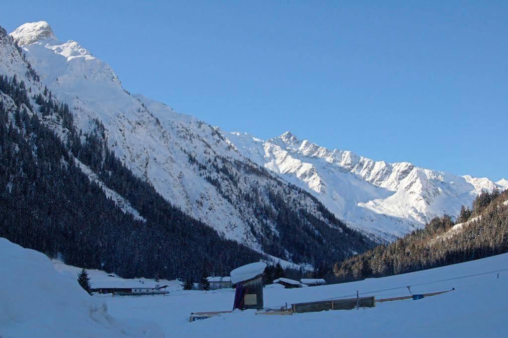 Alfaierhof-Bergheimat Gschnitz Exterior foto